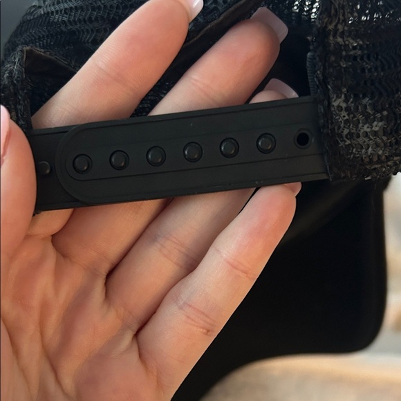 Vintage Armani Exchange Dark grey chain print trucker hat - Picture 3 of 6